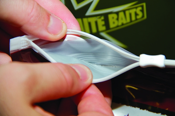 Dynamite Baits Monster Tiger Nut Boilies 1kg 4 Dynamite Baits Monster Tiger Nut Boilies 1kg - Image 2