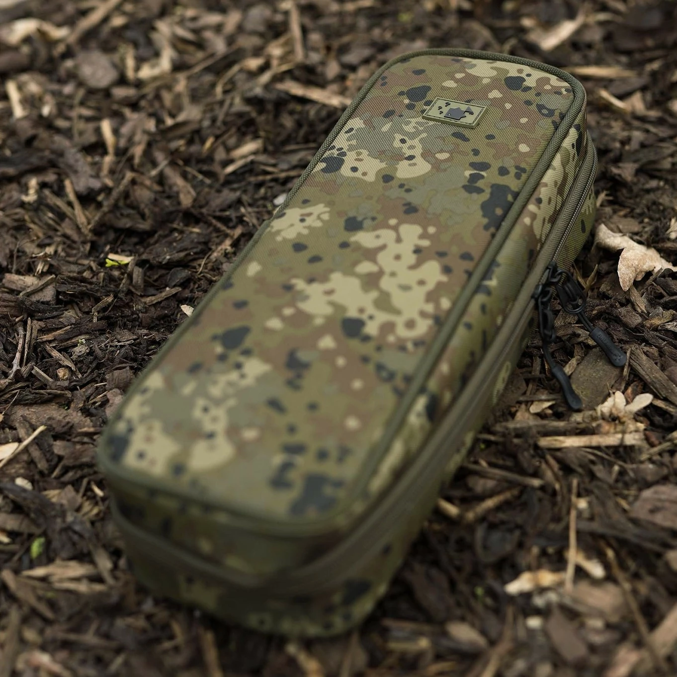 Thinking Anglers Camfleck Tackle Pouch 4 Thinking Anglers Camfleck Tackle Pouch - Image 2