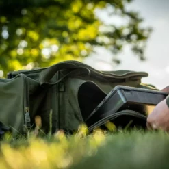 Daiwa Black Widow Low Level Carryall -Game Fishing Shop pfah4jhy638060968667456323