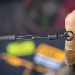 Fox Edges Kwik Change Heli Swivels -Game Fishing Shop q1gfqsxc637176983171035070